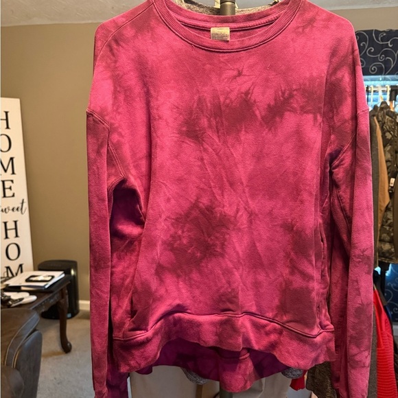 all in motion Tops - 💖 All In Motion Tie-Dye Crewneck Sweatshirt Size S | Magenta / Berry